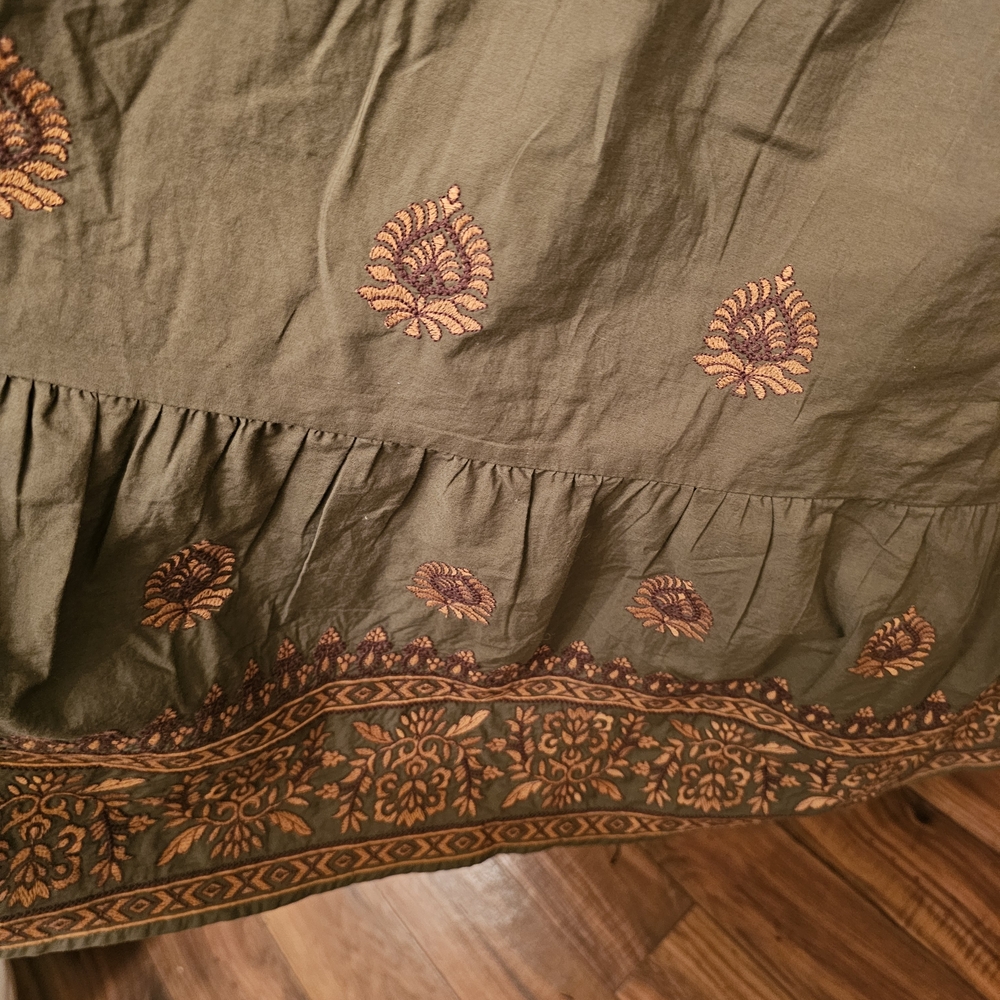 Olive Embroidered V‑Neck Tiered Maxi Dress - Picture 5 of 12